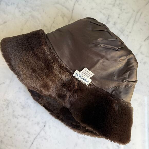 Nordstrom Faux Fur Cloche Hat Chocolate Brown Fall Winter Made in Italy - Picture 6 of 11